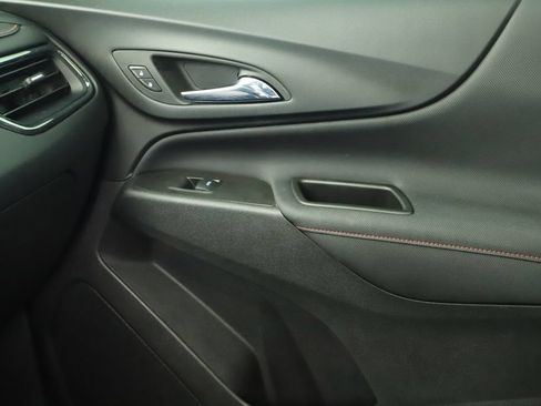 Used 2023 Chevrolet Equinox RS w/ RS Leather Package FWD image 29
