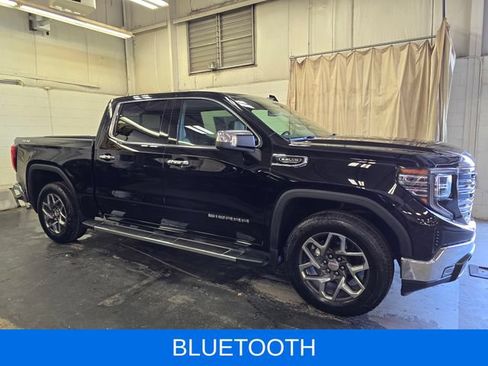 Used 2023 GMC Sierra 1500 SLT w/ SLT Premium Package AWD/4WD image 6