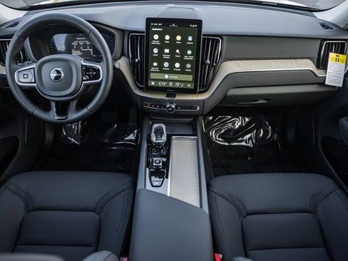 New 2026 Volvo XC60 B5 Plus w/ Protection Package Premier image 20