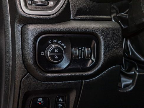 Used 2025 RAM 1500 Laramie w/ Sport Appearance Package AWD/4WD image 21