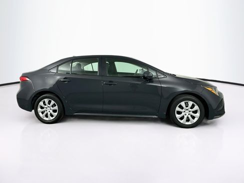 Used 2025 Toyota Corolla LE FWD image 10