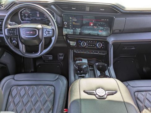 Used 2024 GMC Sierra 1500 AT4 w/ Technology Package AWD/4WD image 15