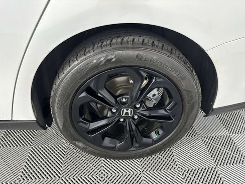 Used 2025 Honda Accord SE image 10