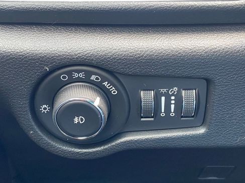Used 2018 Chrysler Pacifica Touring-L Plus w/ S Appearance Package FWD image 31