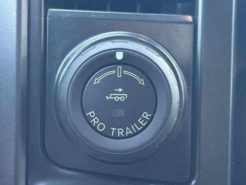 Used 2025 Ford F150 Lariat w/ Equipment Group 501A Mid AWD/4WD image 27
