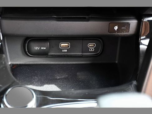 Used 2024 Kia Seltos EX AWD/4WD image 38