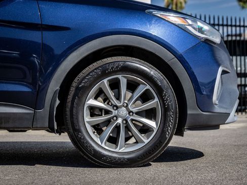 Used 2018 Hyundai Santa Fe SE FWD image 6