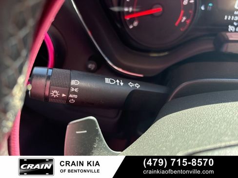 Used 2016 Chevrolet Camaro SS image 27