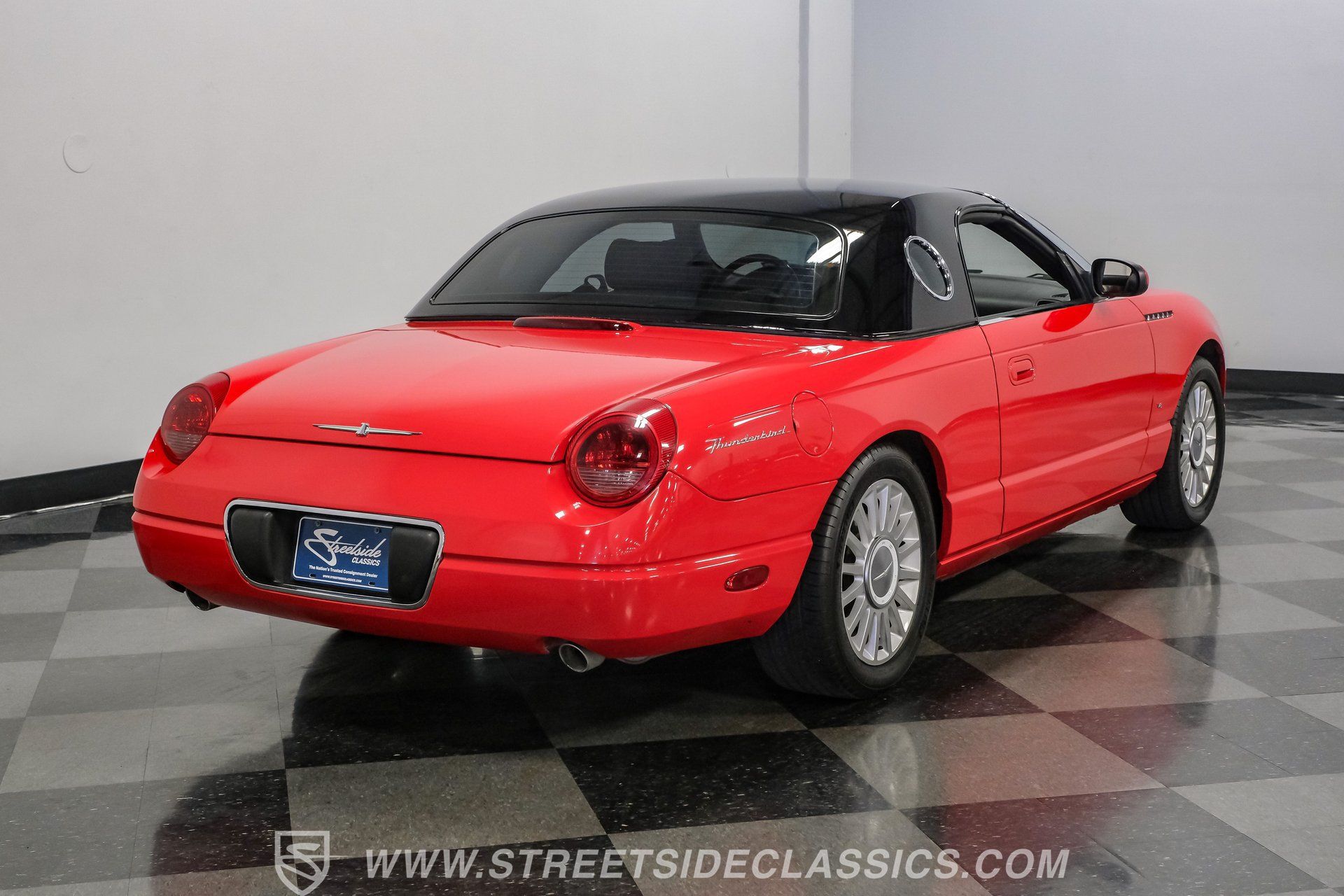 Used 2004 Ford Thunderbird RWD image 29
