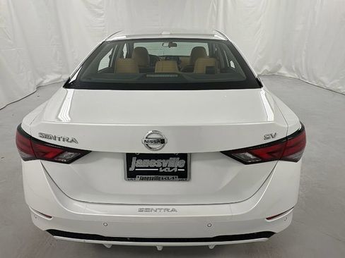 Used 2023 Nissan Sentra SV w/ SV Premium Package image 4