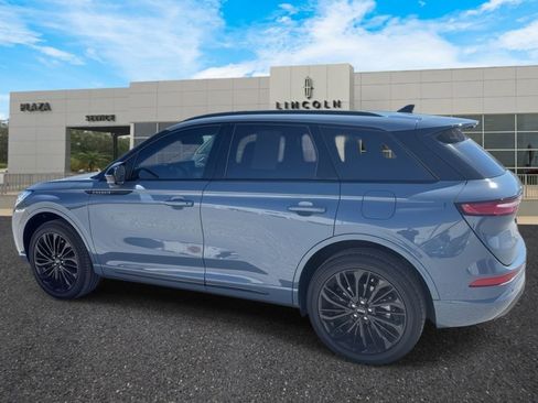 Used 2026 Lincoln Corsair Reserve w/ Jet Appearance Package image 5