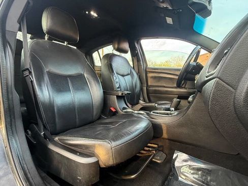 Used 2011 Chrysler 200 Limited image 13