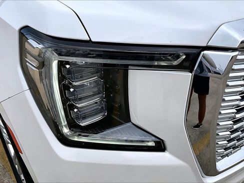 Used 2022 GMC Yukon SLT w/ SLT Premium Package image 54