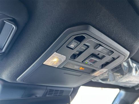 Used 2025 Toyota 4Runner TRD Off-Road image 31