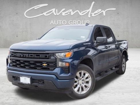 Used 2022 Chevrolet Silverado 1500 Custom image 1