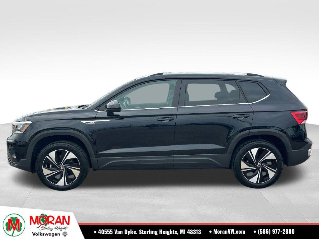 Certified 2024 Volkswagen Taos SE AWD/4WD image 2