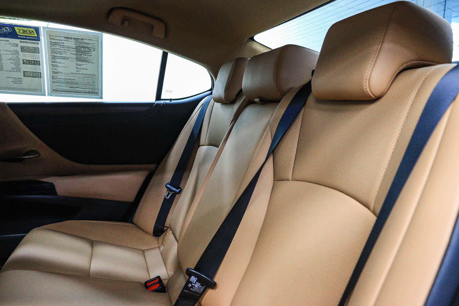 Used 2025 Lexus ES 350 w/ Premium Package FWD image 19