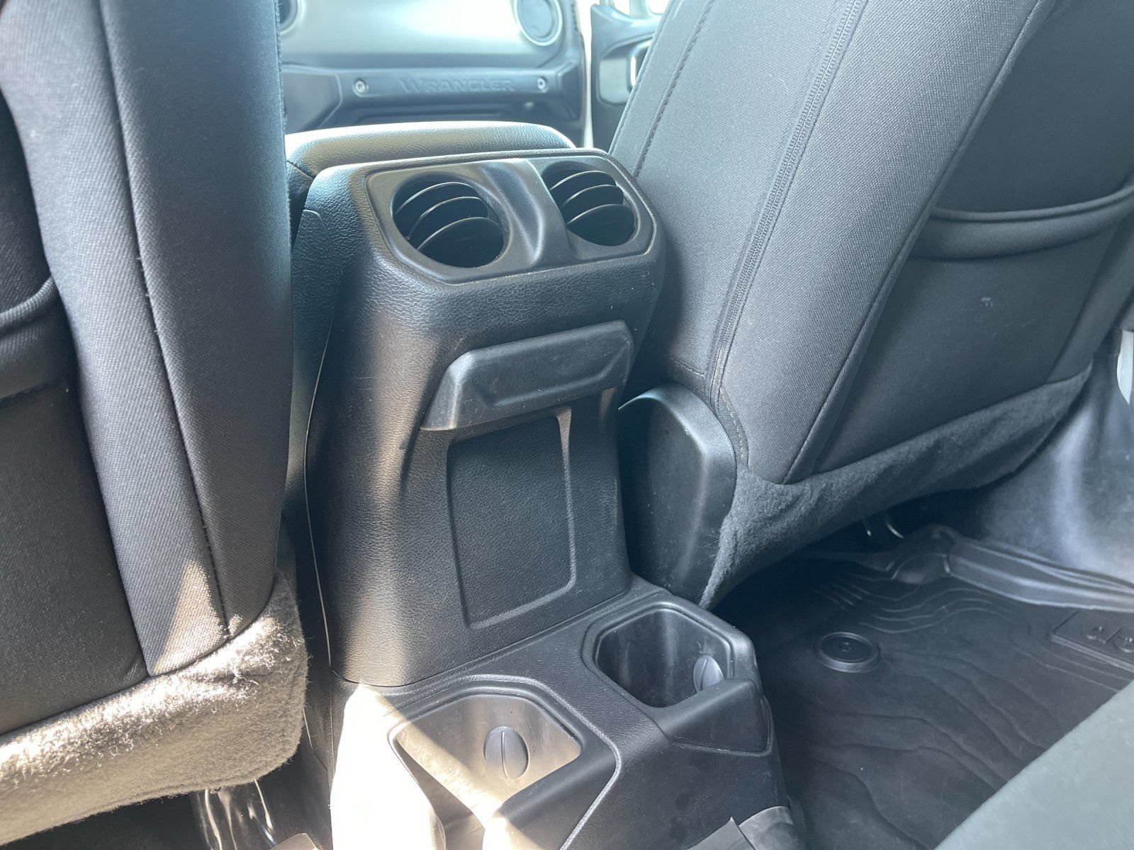 Used 2023 Jeep Wrangler Unlimited Sport AWD/4WD image 14