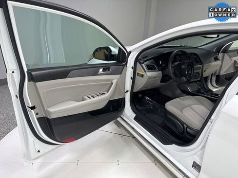 Used 2016 Hyundai Sonata SE image 5