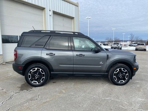 Used 2024 Ford Bronco Sport Outer Banks w/ Tech Package image 2