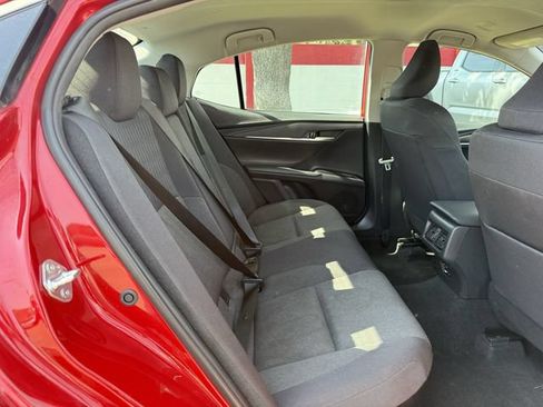 Used 2025 Toyota Camry LE FWD image 32