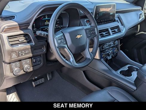 Used 2024 Chevrolet Tahoe LT w/ LT Signature Package AWD/4WD image 2