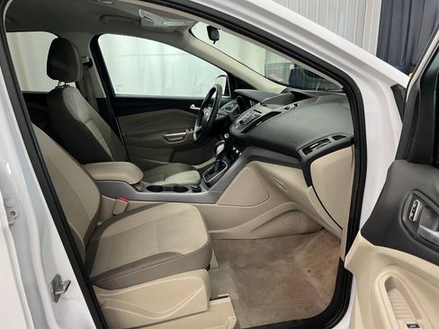 Used 2014 Ford Escape SE FWD image 11