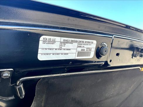 Used 2022 Jeep Gladiator Mojave w/ Cold Weather Group image 35