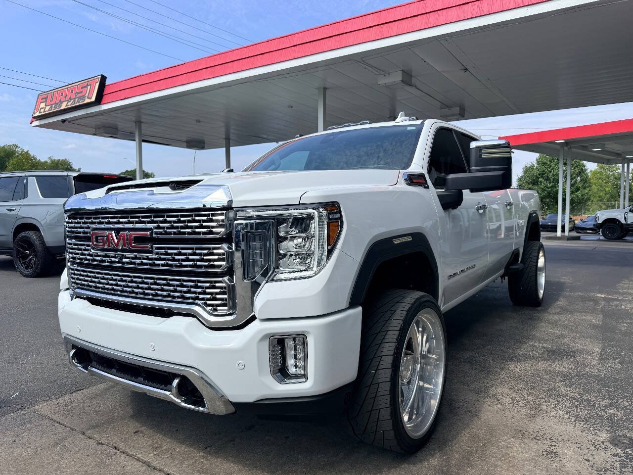 Used 2023 GMC Sierra 2500 Denali w/ Denali Ultimate Package AWD/4WD image 14
