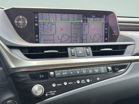 Used 2021 Lexus ES 350 Luxury w/ Accessory Package 2 image 31