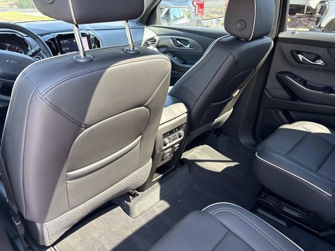 Used 2023 Chevrolet Traverse Premier w/ Redline Edition FWD image 32