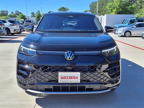 New 2026 Volkswagen Tiguan SEL R-Line AWD/4WD image 2