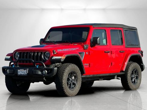 Used 2023 Jeep Wrangler Unlimited Rubicon 4xe image 7