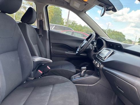 Used 2023 Nissan Kicks S image 13
