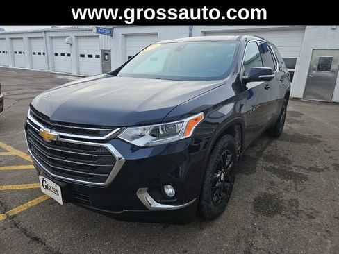Used 2020 Chevrolet Traverse LT w/ Driver Confidence II Package AWD/4WD image 4