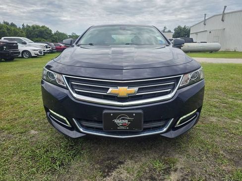 Used 2018 Chevrolet Impala LT w/ LT Convenience Package FWD image 12