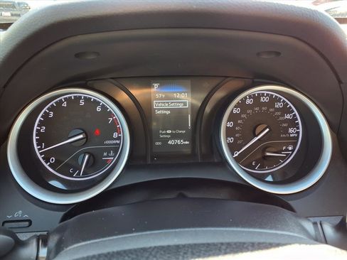 Used 2022 Toyota Camry LE image 12