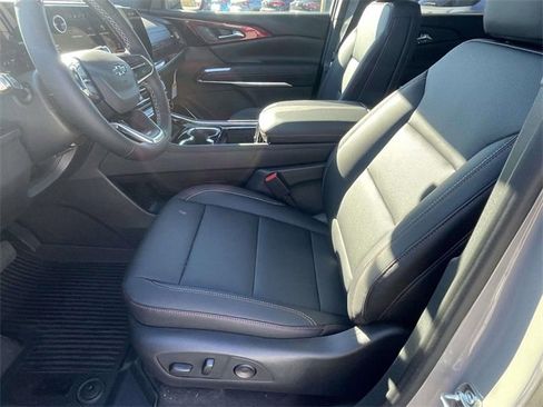 New 2026 Chevrolet Traverse Z71 w/ Enhanced Driving Package image 12