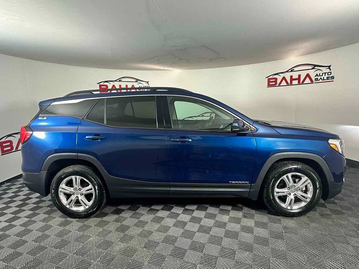 Used 2019 GMC Terrain SLE w/ Driver Convenience Package FWD image 11