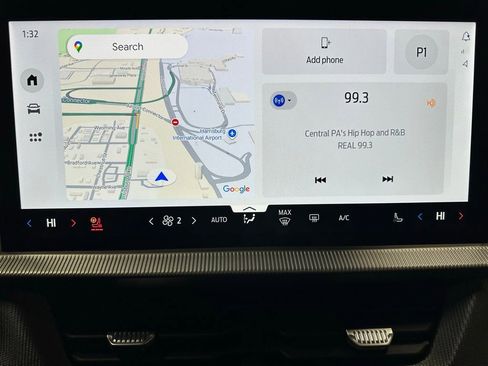 Used 2025 Ford Explorer ST-Line image 26