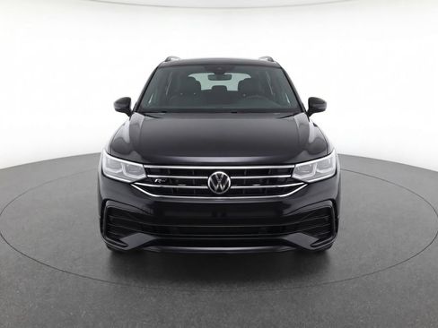 Used 2022 Volkswagen Tiguan SE R-Line AWD/4WD image 2