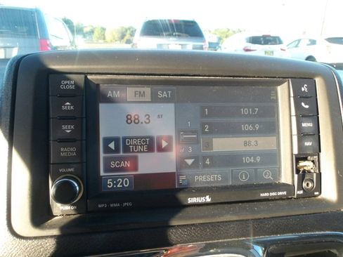 Used 2012 Chrysler Town & Country Touring-L w/ Trailer Tow Group image 20