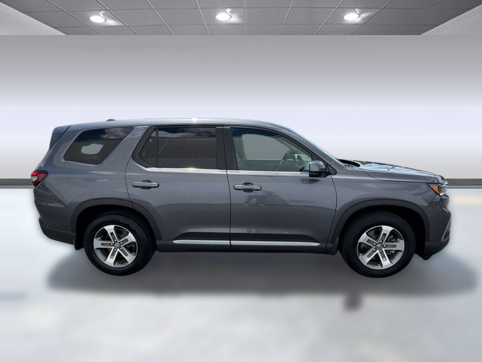 Used 2025 Honda Pilot EX-L image 8
