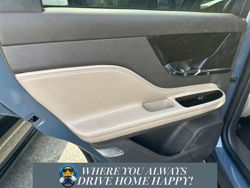 Certified 2024 Lincoln Corsair Premiere image 21