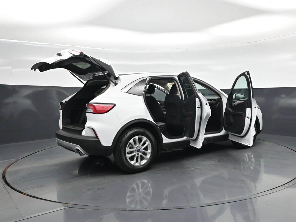 Certified 2020 Ford Escape SE FWD image 6
