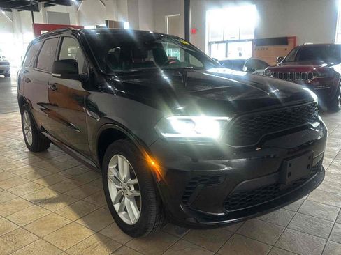 Used 2024 Dodge Durango GT AWD/4WD image 3