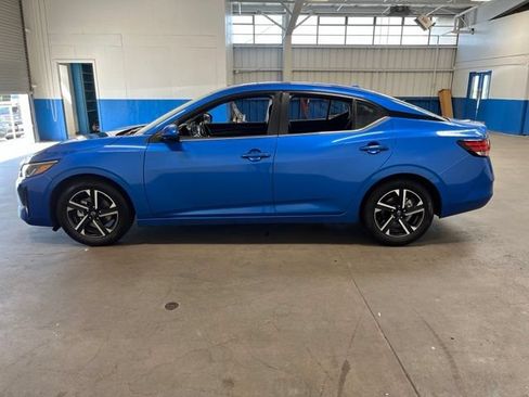 Used 2024 Nissan Sentra SV FWD image 6