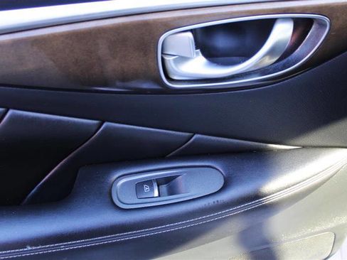 Used 2018 INFINITI Q50 Luxe image 26