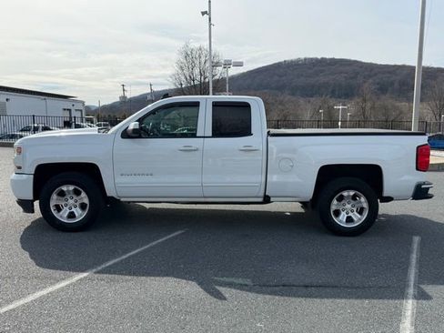 Certified 2018 Chevrolet Silverado 1500 LT w/ All Star Edition image 10