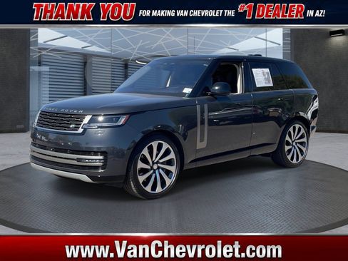 Used 2023 Land Rover Range Rover SE AWD/4WD image 1